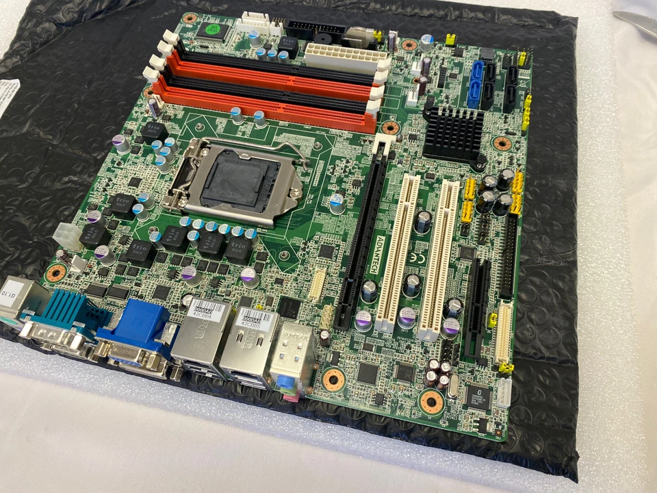 ADVANTECH AIMB-581QG2-00A1E SERVER MOTHERBOARD - Image 4 of 4