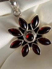Vintage 925 Sterling Silver Garnet Sunburst F...