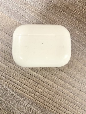 Apple AirPods Pro 1. Generation mit Ladecase