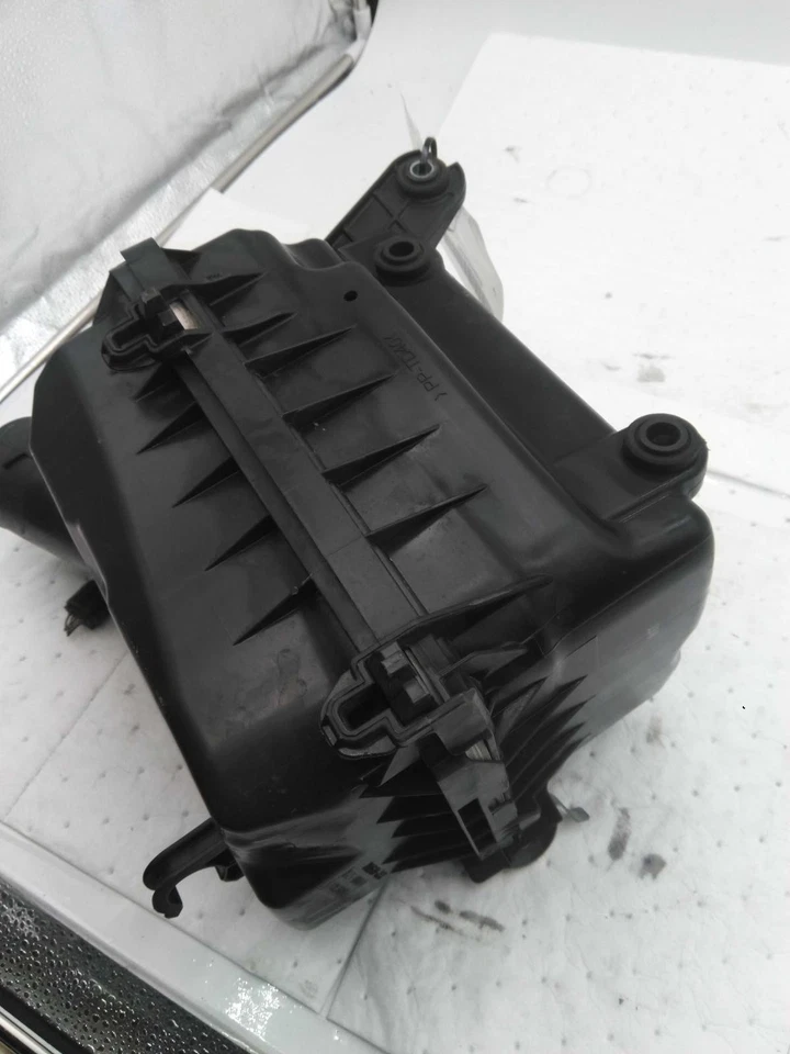 Conjunto de filtro de aire usado se adapta a: Mitsubishi Outlander Sport 2021 grado A Foto 2 de 4