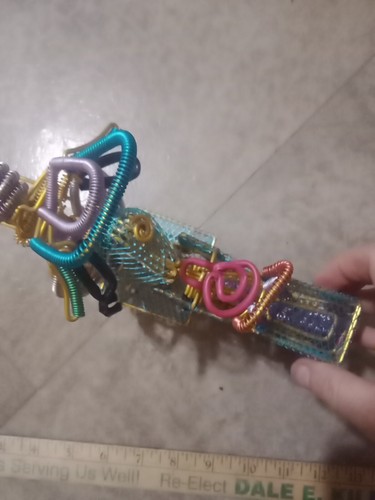 Motorcycle Figure Made out of Wire SUPER UNIQUE Colorful 11" x 8" - Picture 7 of 10