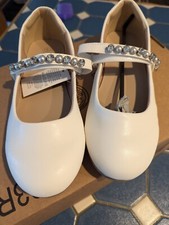 Girls White Dress Shoes With Rhinestones and Faux Pearl Straps