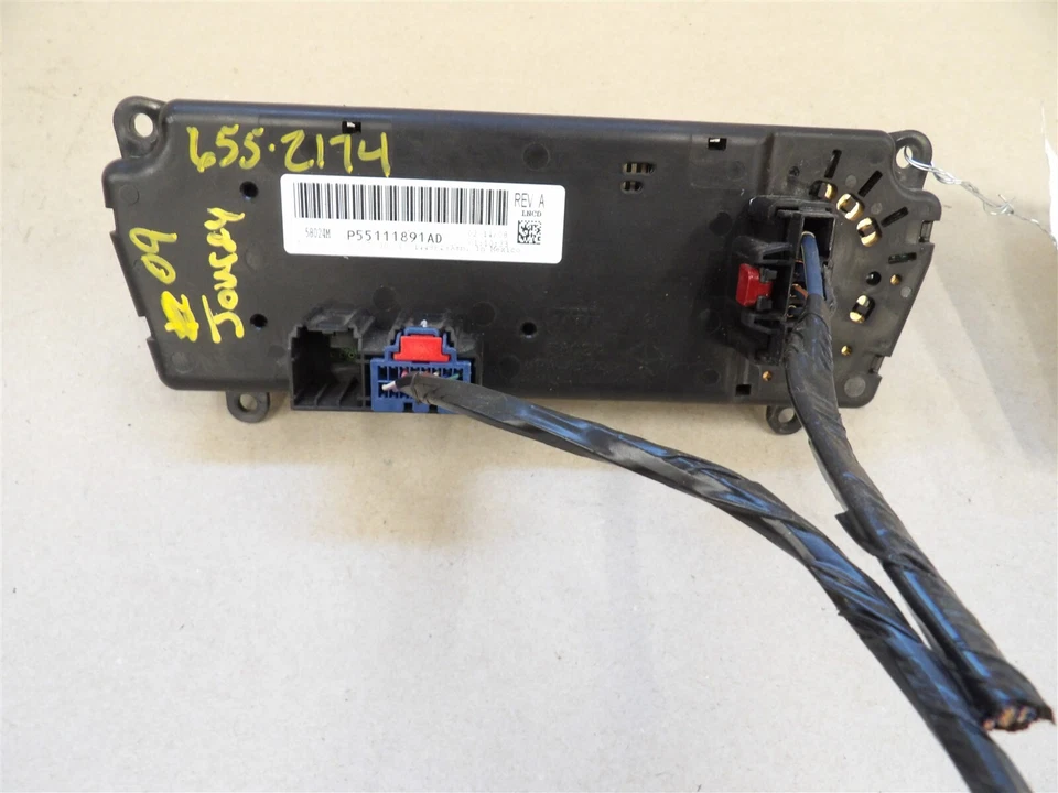 DODGE JOURNEY 09 HVAC front (mounted in dash) manual control w/o 3 zone control - Image 4 of 4