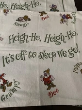 Vtg Walt Disney SNOW WHITE AND THE SEVEN DWARFS Pillowcase Set Of 2 Dwarves