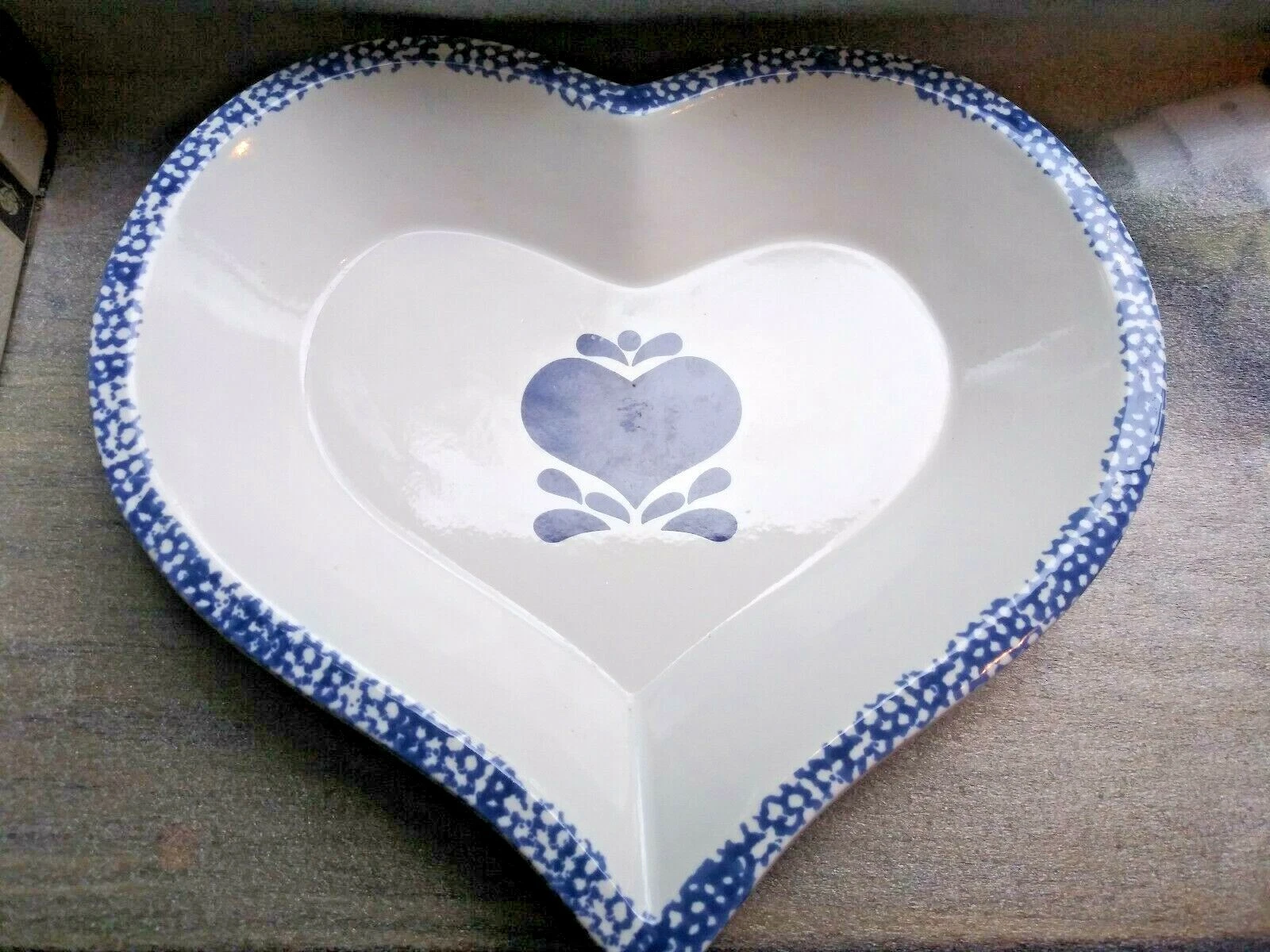 Vtg Drip Sponge baking pie cake pan Blue Ceramic Stoneware Heart Shaped Dish