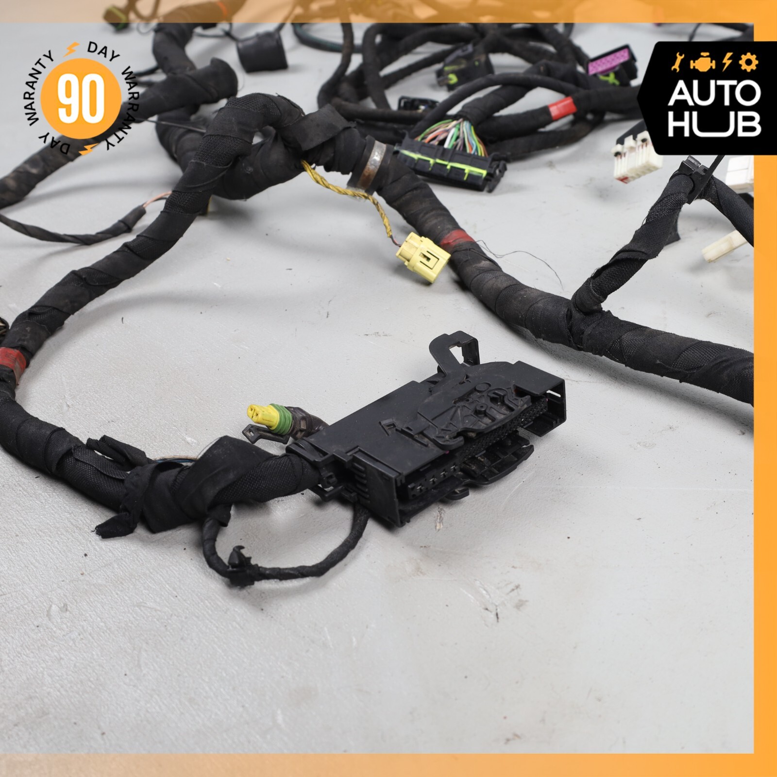 08-10 Maserati GranTurismo M145 4.2L Engine Bay Fuse Box Wiring Harness OEM