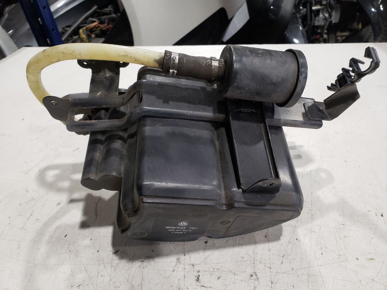Fuel Gas Vapor Charcoal Box - 2006 Bentley Flying Spur Auto V12 Turbo OEM