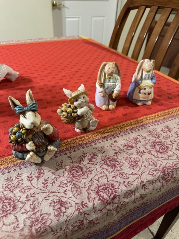 Various Easter decorations 