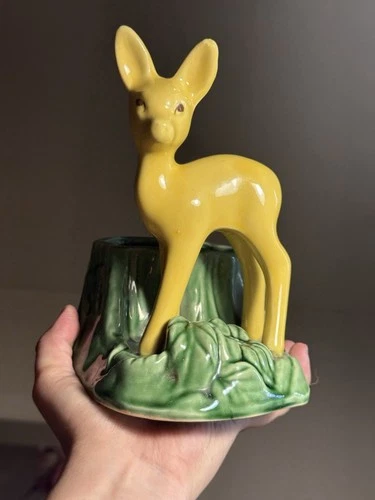 Shawnee Vintage 1950s Deer Planter Style 624 Good Condition