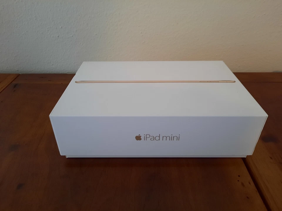 Apple iPad mini (4th generation) · 64GB · Wi-Fi, foto 1 di 5