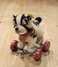 Vintage Steiff Bully Dog on Wheels 1960 1310,10