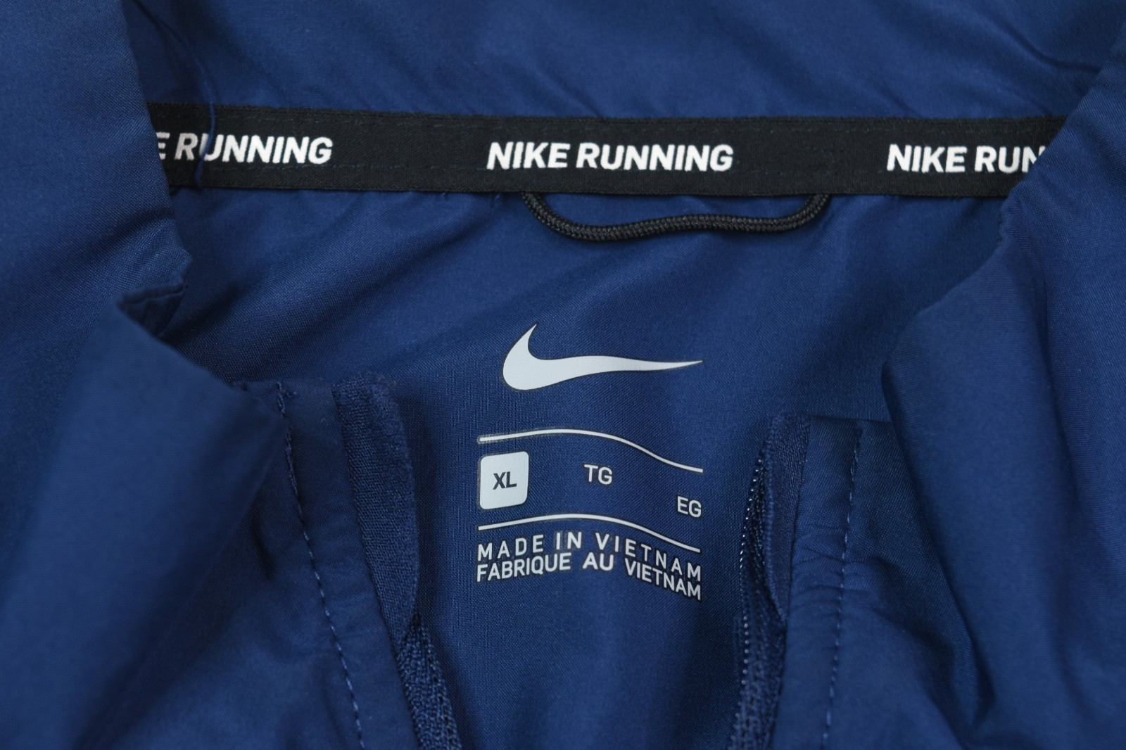 Nike Running Essentials Reflective Jacket Mens XL… - image 6