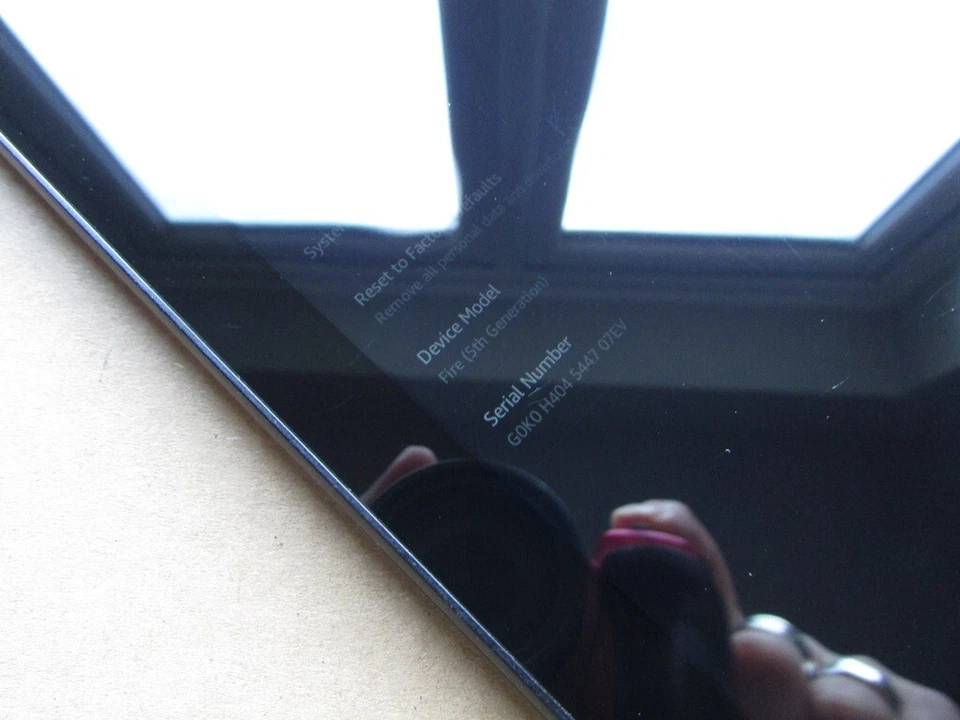 AMAZON KINDLE FIRE 7 8GB TABLET - GOOD CLEAN CONDITION - FULLY WORKING - Image 3 of 3