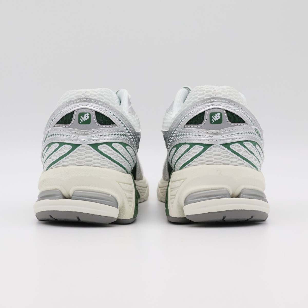 ML860GP2 New Balance 860V2 Mallard Green Metallic Silver