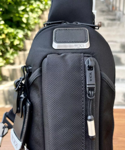 New Tumi Alpha Bravo Esports Pro Sling Crossbody Bag Black Outlet products - Picture 5 of 6
