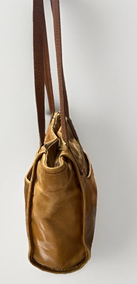 HOBO International Leather Shoulder Tote Bag Honey Brown Distressed Zip Top - Image 4 of 4