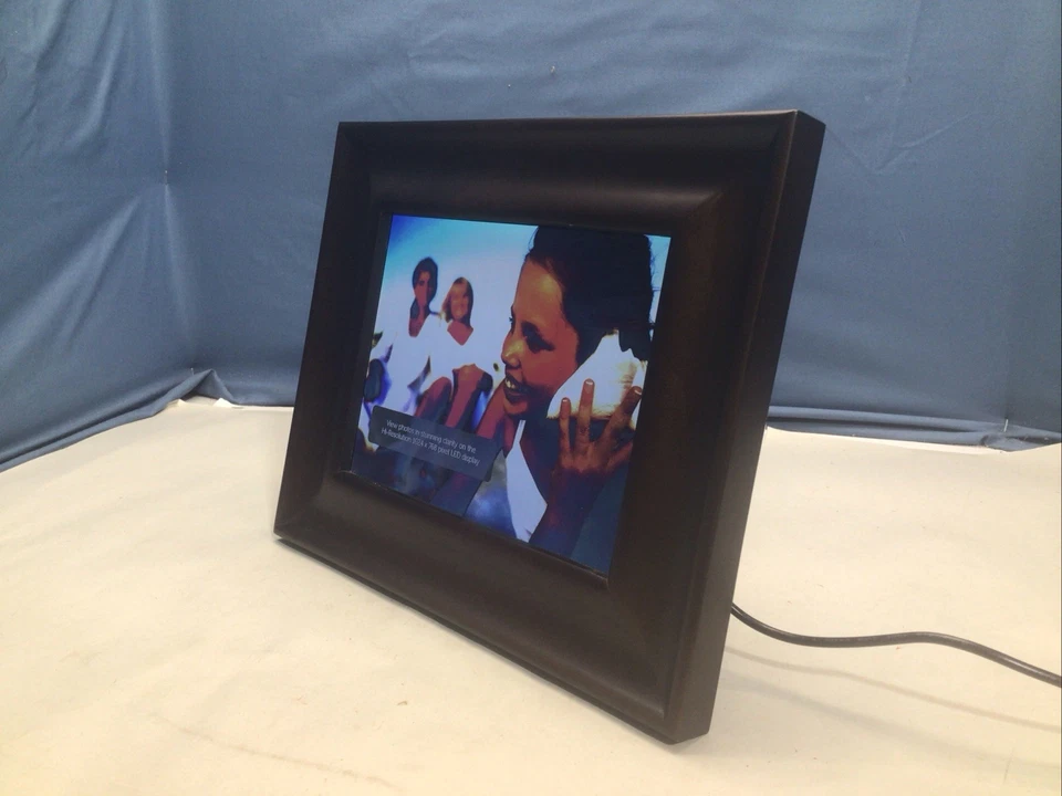 Polaroid 8" Digital Picture Frame (Espresso Finish Wood Frame) PDF-800EB - Image 3 of 4