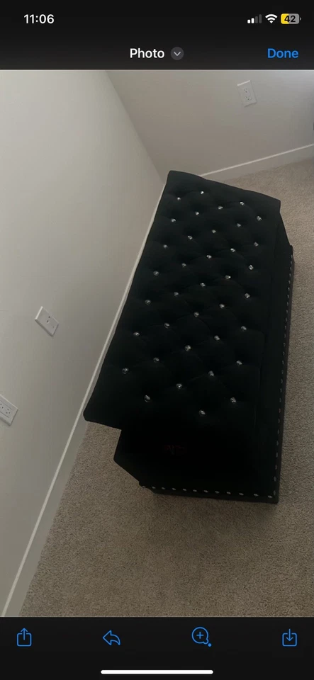 Hermoso marco de cama tapizado de terciopelo tamaño queen en estado grado A Foto 4 de 4