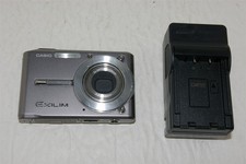 Casio EXILIM EX-S500 5.0MP Digital Camera Silver PLEASE READ TESTED!