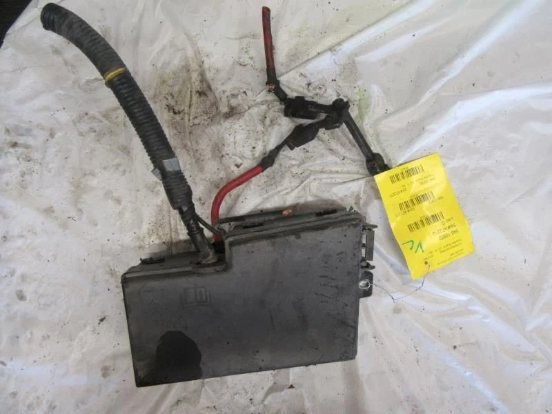 Fuse Box Engine Fits 04 VOLVO 40 SERIES 1544764 Foto 3 de 4