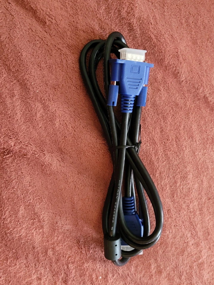 HOTRON VGA CABLE  E246588 AWM STYLE 15-pin D-sub connector 80C 30V Male To Male - Image 4 of 4