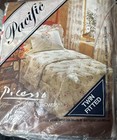 Pacific : Picasso : Hands & Flowers : Twin Sheets : 2 Flat : 1 Fitted — photo 2