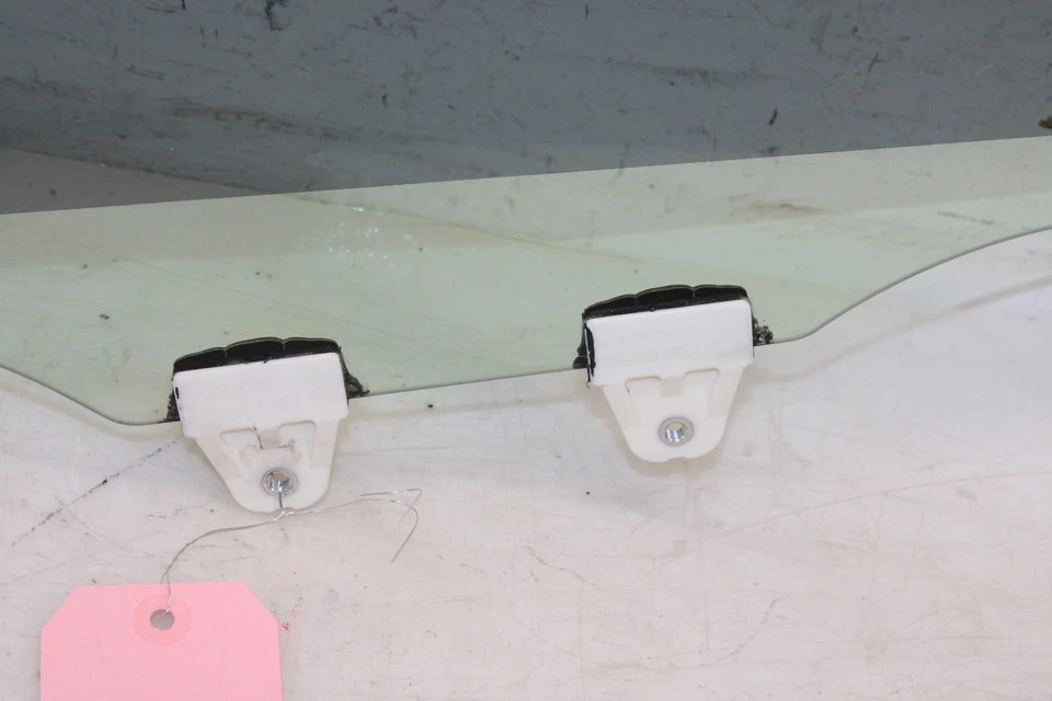 2015-2017 Subaru WRX STI Front Right Door Window Glass OEM NE32 - Image 3 of 4