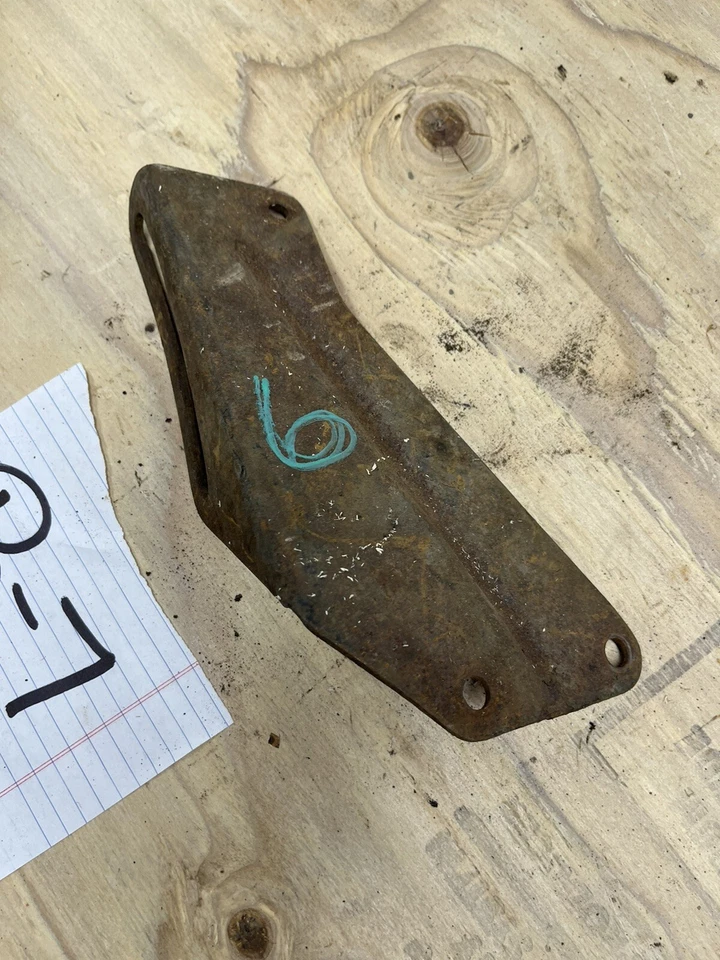 67 68 69 70 71 72 PONTIAC FIREBIRD LEMANS Ac COMPRESOR Soporte Ajustador OeM OE Foto 2 de 4