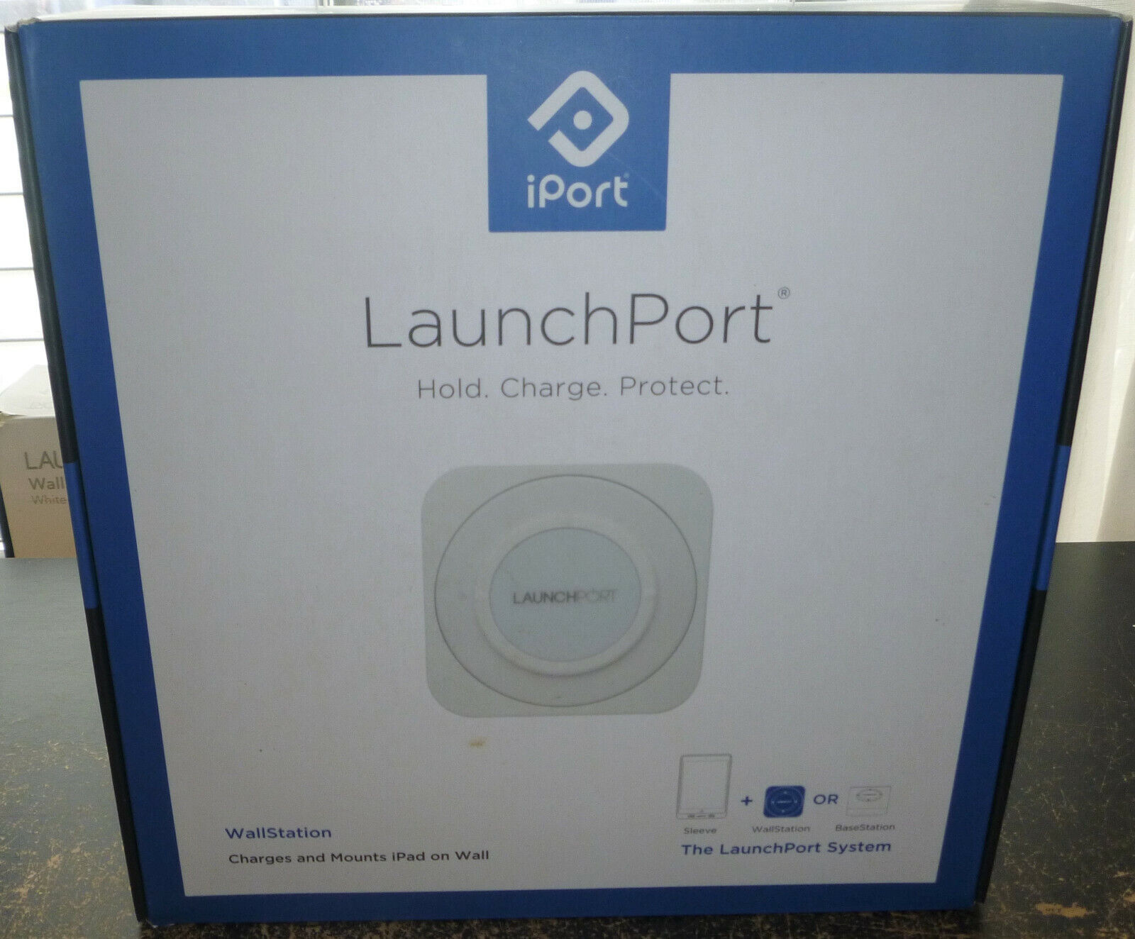 iPort LaunchPort WallStation Wireless Charges and Mount iPad On Wall White NEW