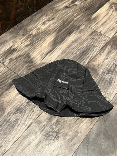 Casquette seau militaire Supreme x NT Majocchi Italy Tech Hat 3M noir gris camouflage