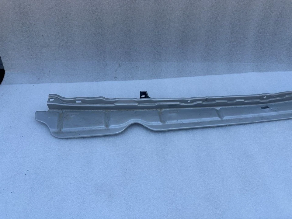 1979 1980 1981 HONDA ACCORD SEDAN FRONT BUMPER VALANCE SILVER Foto 2 de 4