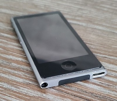 Apple iPod Nano 7th Generation 16GB Model a1446