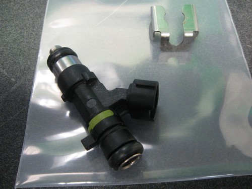 YAMAHA OUTBOARD F115 FUEL INJECTOR ASSY 6EK-13761-00-00 BIN0113 - Picture 11 of 12