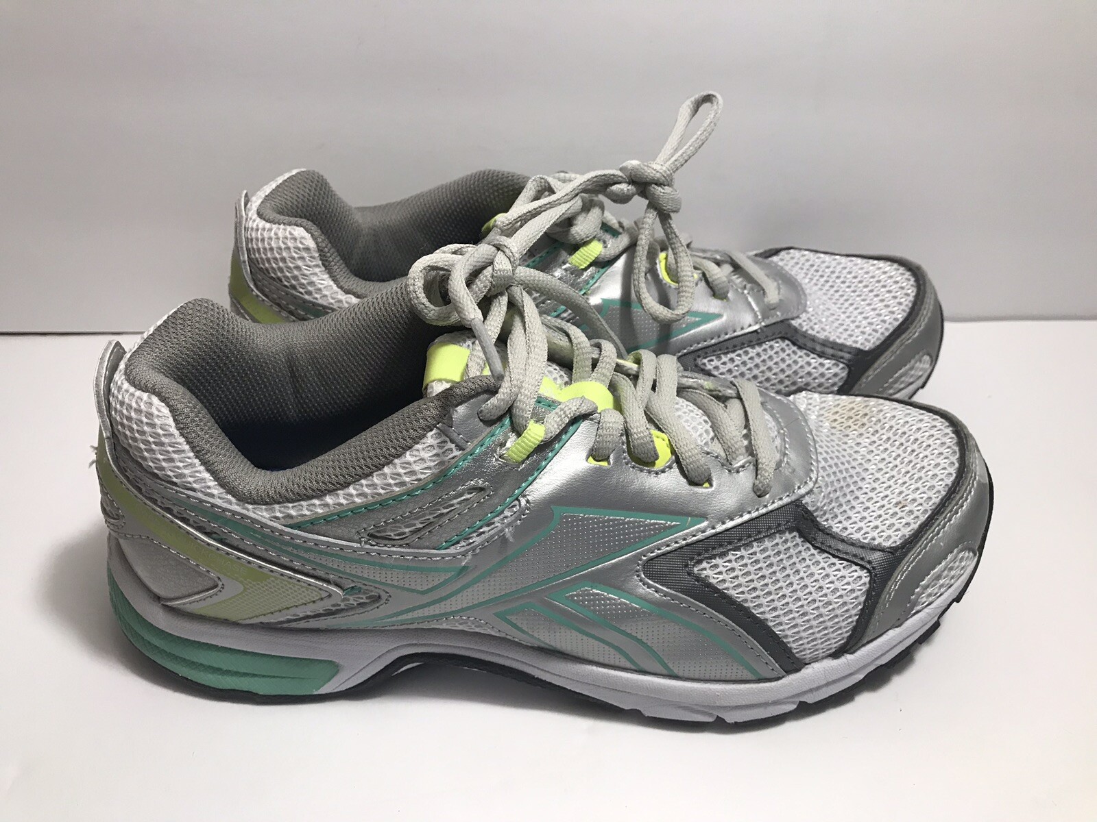 reebok quickchase shoes