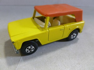 matchbox series no 18 field car