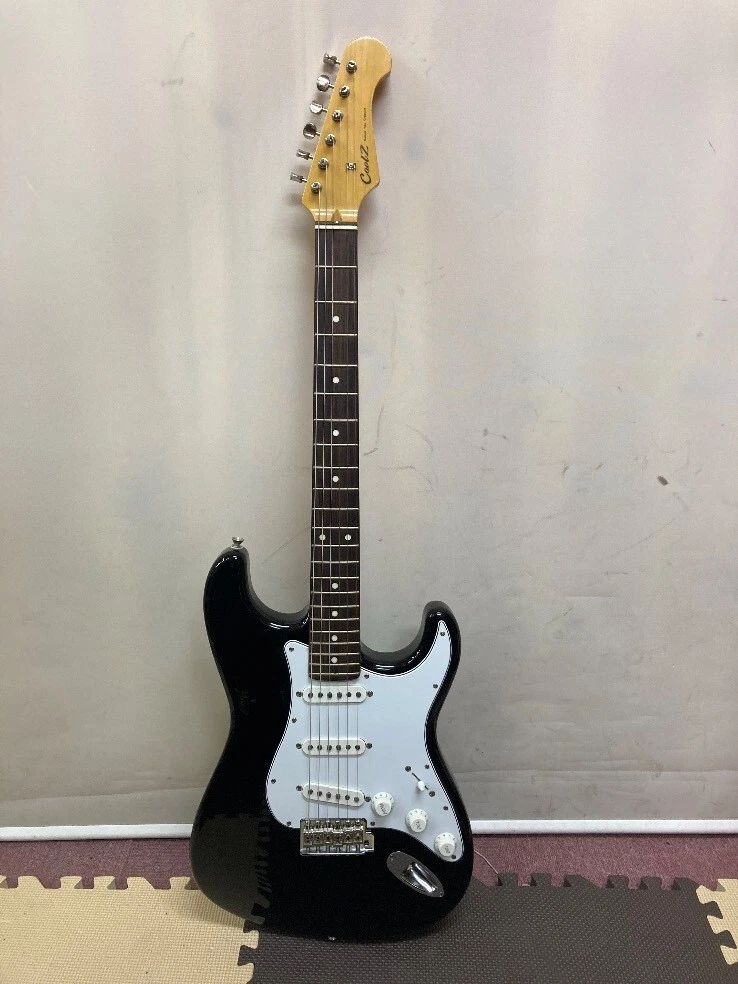 Electric Guitar CoolZ ZST-1R BLK Black S/N E120655 with Soft Case 80% Remaining