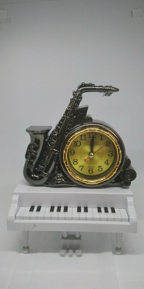 Analog Time Snooze Modern Alarm Battery Clock Desk Pianto Design Creative Gift - Image 2 of 4