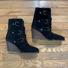 Diba‎ Bindie Lug Wedge Bootie Boots Black Suede Size 8
