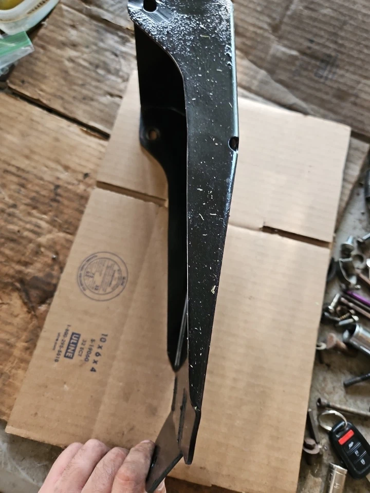 Yamaha Timberwolf 250 1995 4x4 placa de deslizamiento motor central 4KD-2147H-00-00  Foto 3 de 4