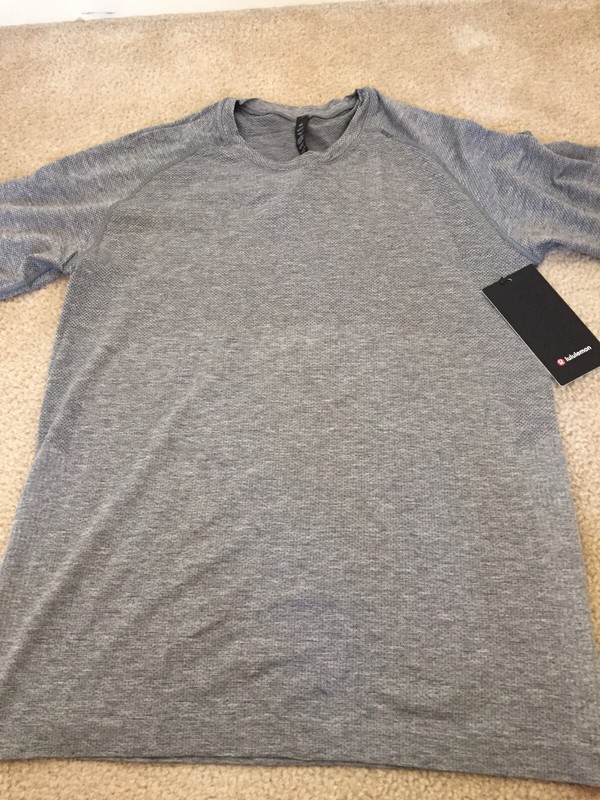 *BRAND NEW* Men Lululemon Metal Vent Tech SS 2.0  T-shirt Gray Sz Lrg LM3XX3S