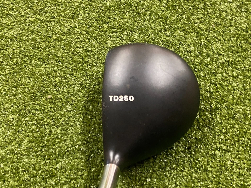 Tiger Shark Tier Design TD250 10.5* Driver RH UST Tiger Shark Stiff Graph (B105) - Image 3 of 4