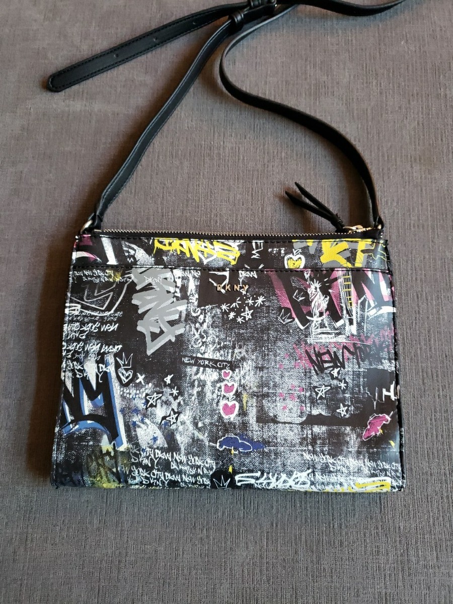 DKNY BRYANT PARK TZ Cross Double Zip Crossbody Bag. Great Shape-1