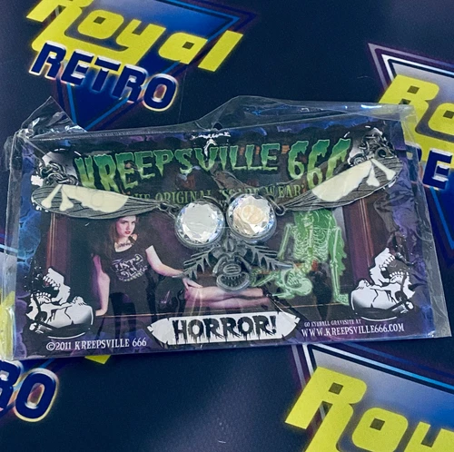 Kreepsville 666 Return of the Fly Necklace Clear Eyes 2011 Goth Halloween New - product listing photo