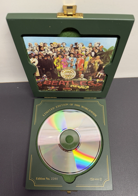 ザ・ビートルズ Sgt. Pepper 25th 記念Wood Box Set RARE Sgt Pepper's Lonely Hearts Club Band Wood Box Set Limited