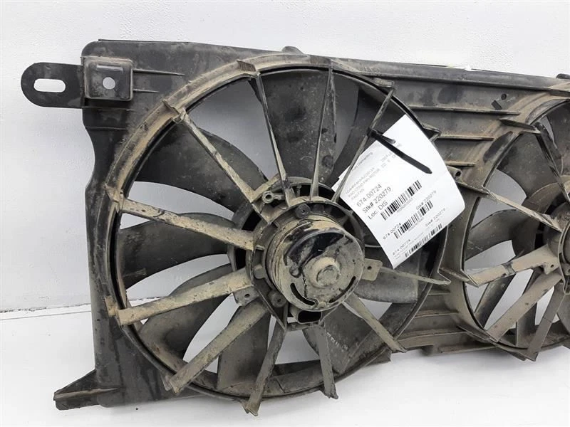 Conjunto de ventilador de motor de ventilador de radiador SE para 01-05 Pontiac Bonneville 12487606 Foto 3 de 4