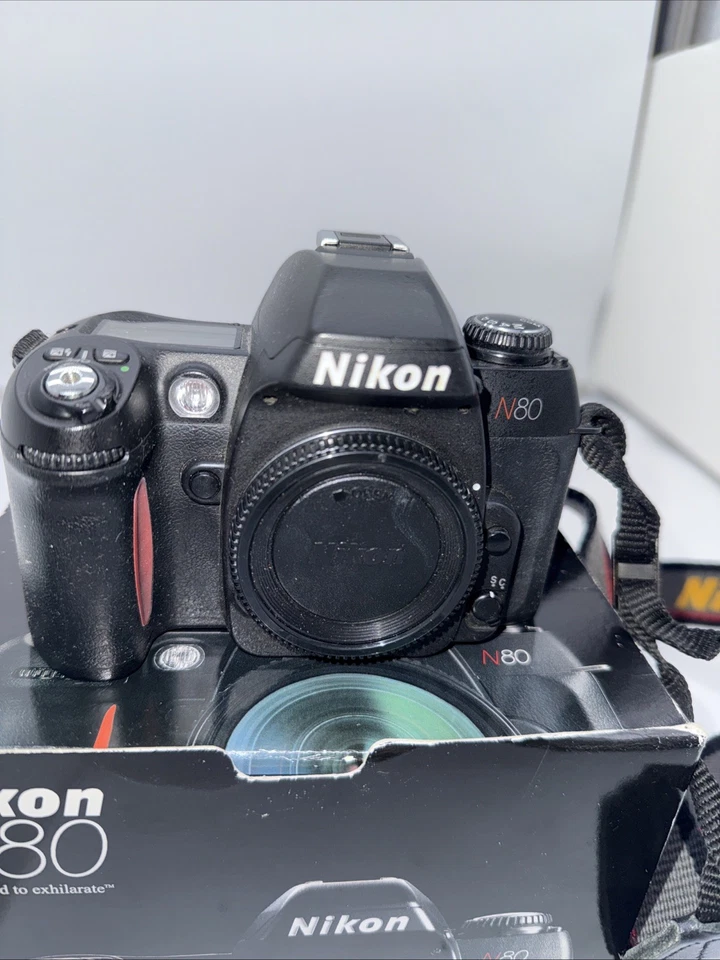 Nikon N80 F-80 35mm film SLR analog camera w/ Original Box And Manual - Image 2 of 4
