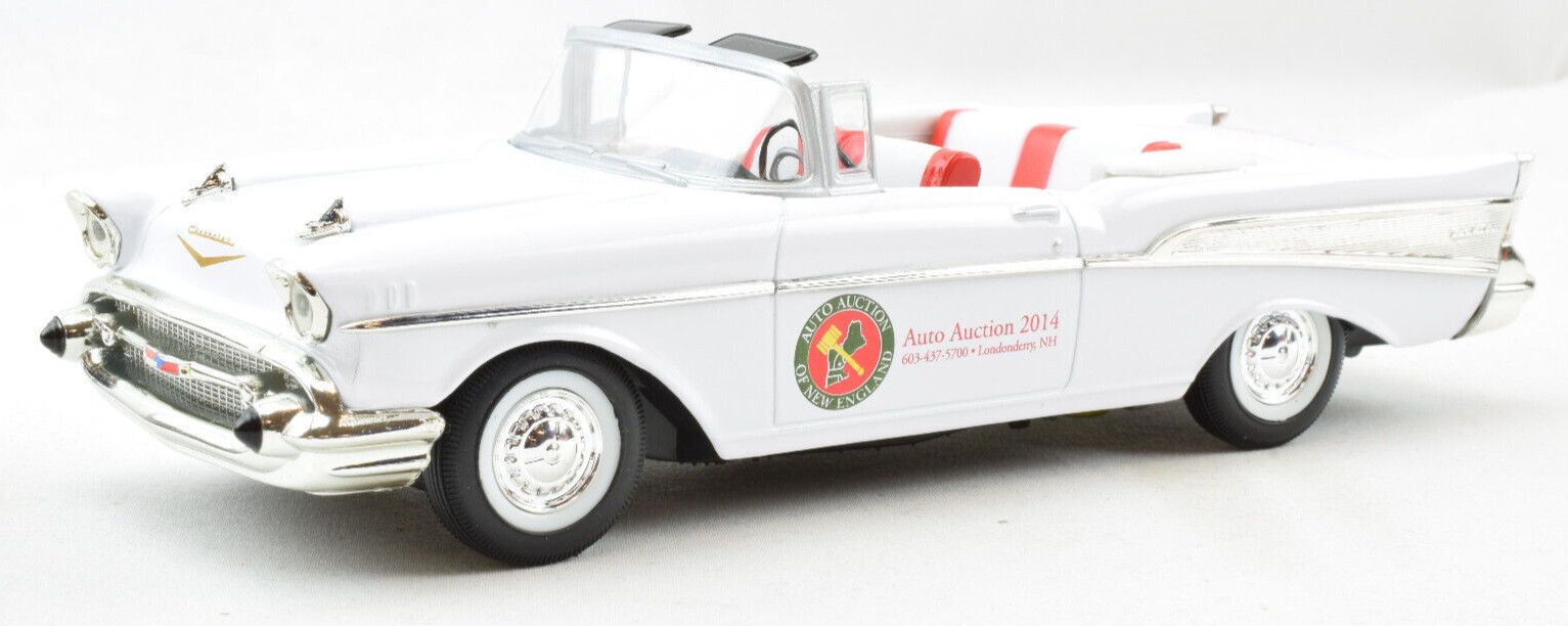 Аукцион автомобилей Liberty Classics 2014 года выпуска, Шевроле 1957 года выпуска, в масштабе 1:25, Банк автомобилей, изготовленных на заказ, 21006