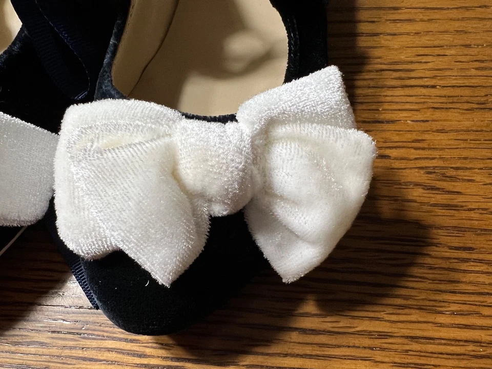 NUEVO CON ETIQUETAS Janie and Jack Festivo y Fabuloso Terciopelo Arco Zapatos Planos Sandalia 10 Niño Pequeño Foto 2 de 3