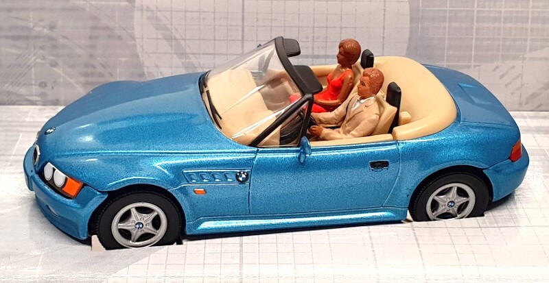 【美品】ミニカー BMW Z3 CC04905 Corgi | James Bond BMW Z3 'GoldenEye' - diecast