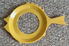 VTG Plate-Mate Yellow Fish Shaped Camping Picnic BBQ RV Paper Plate Holders MCM
